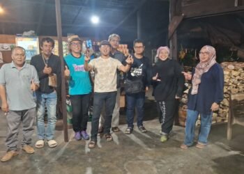 Malam Ini, Rektor, Walikota, dan Tokoh publik Baca Puisi di Kedai Kopi