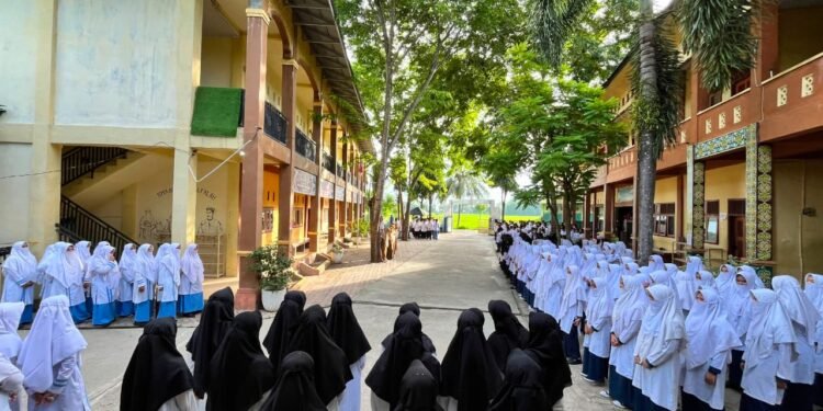 MPLS SMP-SMA Islam Ruhul Falah Resmi Dibuka, Empat Hari Menumbuhkan Karakter dan Menggali Potensi Peserta Didik