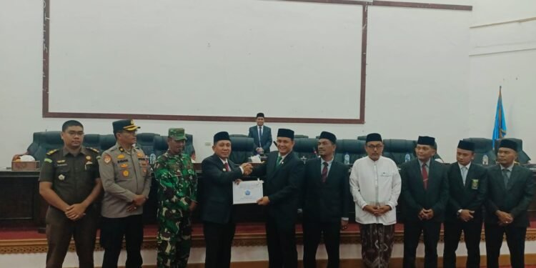 DPRK Sahkan LPJ APBK 2025, PAD Jebol Rp33,6 Miliar dari Target, Pidie Jaya Masih Bergantung pada Dana Transfer Pusat