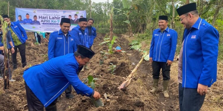 Sambut Harlah ke-7 APRI Aceh Tanam 933 Pohon di Seluruh Aceh