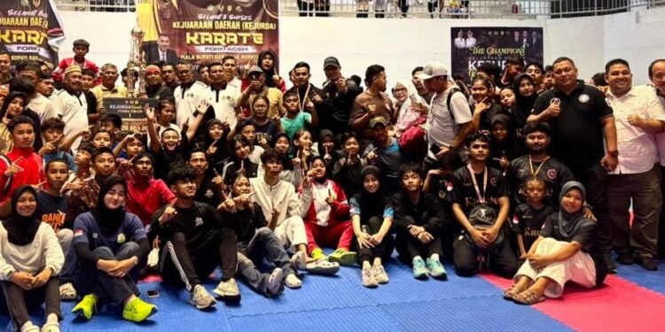FORKI Pidie Kukuhkan Dominasi, Sabet Juara Umum Kejurda Karate Aceh 2026