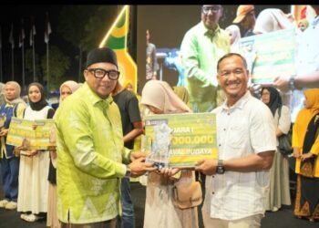 SMPN 1 Seunagan Raih Juata Satu Pawai Karnaval HUT Nagan Raya