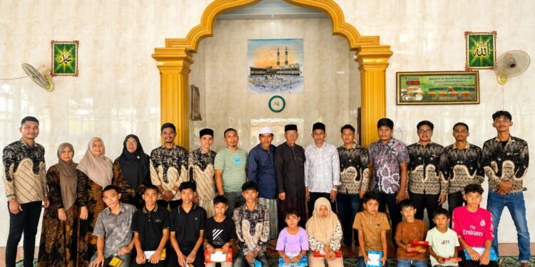 Awali Masa Bakti dengan Berkah, Zikrillah Dipeusijuek Bersama Santunan Anak Yatim Se-Kemukiman Pangwa