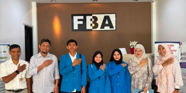 Bukan Sekadar Magang, Mahasiswa PMI UIN Ar-Raniry Ditempa Menjadi Pendamping Masyarakat di Forum Bangun Aceh