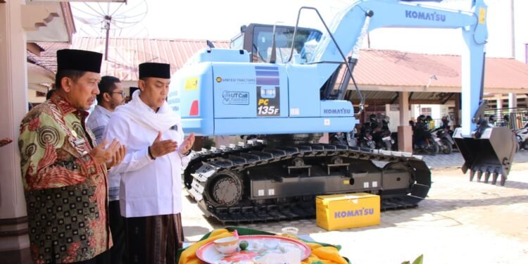 KKP Turunkan Excavator ke Pidie Jaya, Pemulihan Tambak Pascabencana Digenjot