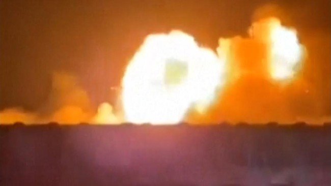 Iran Luncurkan Serangan Balasan ke AS, Sasar Kuwait, Bahrain, & Irak