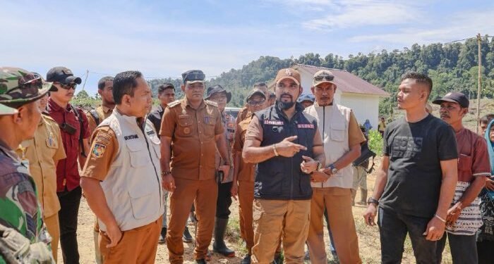 Bupati Al Farlaky Tinjau Lokasi Pembangunan SDN Sarah Gala