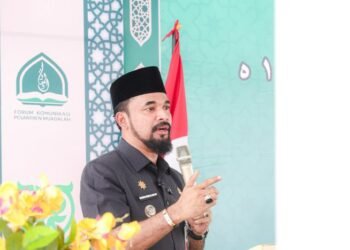 Al Farlaky Terbitkan Teguran Keras, Pelaku Usaha Dilarang Buang Sampah Sembarangan