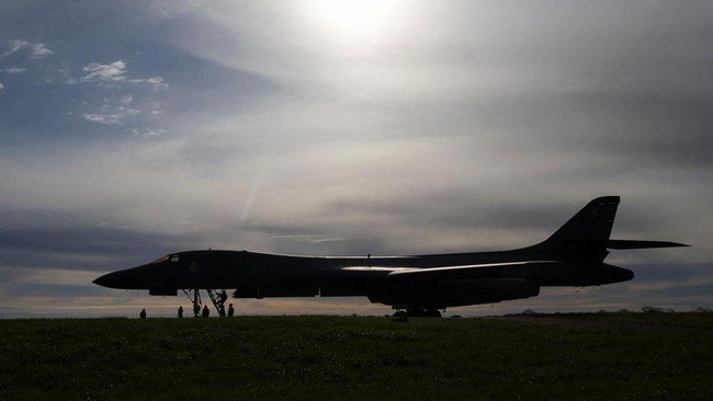 AS Melancarkan Serangan Baru ke Iran, Balas Kematian 2 Tentara