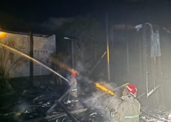 Tiga Rumah dan Satu Kandang Kambing Terbakar di Kuta Baro 
