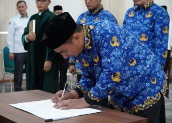 Kakanwil Kemenag Aceh Lantik 23 ASN, Tekankan Penempatan Berdasarkan Kebutuhan Organisasi