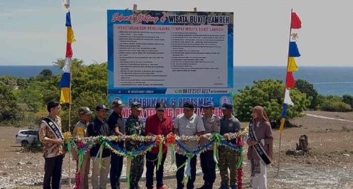 Potong Pita, Asisten III Sekdakab Aceh Besar Buka Kembali Wisata Lamreh