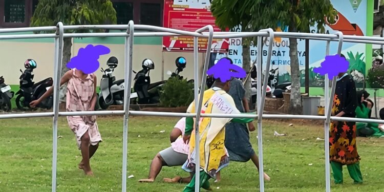 Kegiatan HUT RI Ke-81 di Salah Satu SMA Abdya Disorot, Siswa Laki-laki Gunakan Pakaian Perempuan Saat Perlombaan Olah Raga
