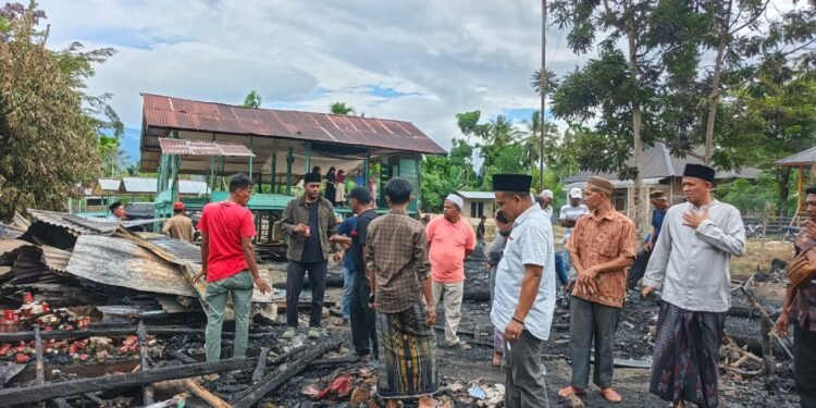 PKB Pidie Jaya Salurkan Bantuan untuk Korban Kebakaran Dayah Istiqamatuddin