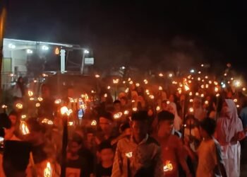 Ratusan Warga Abdya Semarakkan Pawai Obor Tulak Bala