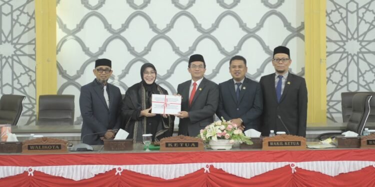 DPRK Banda Aceh dan Pemko Sepakat Menata Taman Sari dan Putroe Phang, Untuk Ruang Keluarga