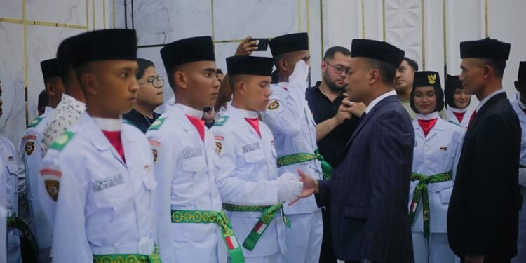 Bupati Abdya Kukuhkan Paskibraka Abdya 2026, Diminta Kibarkan Prestasi dan Nama Baik Daerah