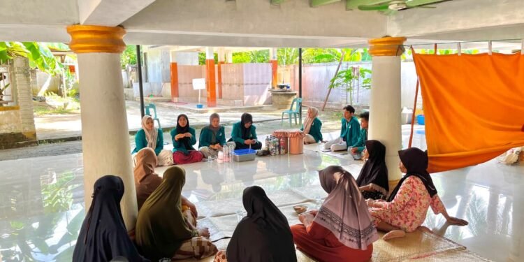 Tanamkan Kepedulian Lingkungan, Mahasiswa KPM UIN SUNA Sosialisasikan Ekoteologi