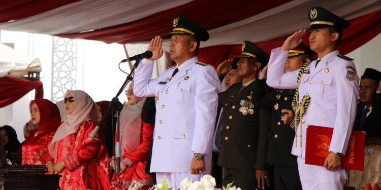 Merah Putih Berkibar di Pidie Jaya, Sibral Tantang ASN: Tuntut Kerja Nyata