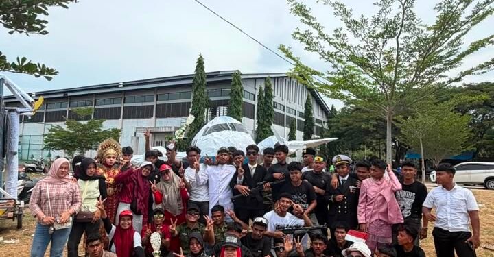 SMKN 1 Idi Raih Juara 1 Lomba Alegoris dan 2 Lomba Karnaval HUT Kemerdekaan RI ke-81