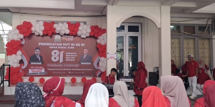 Peringatan HUT RI ke-81 di Dinas Sosial Aceh: Bangkitkan Semangat Pengabdian dan Kebersamaan Kerja