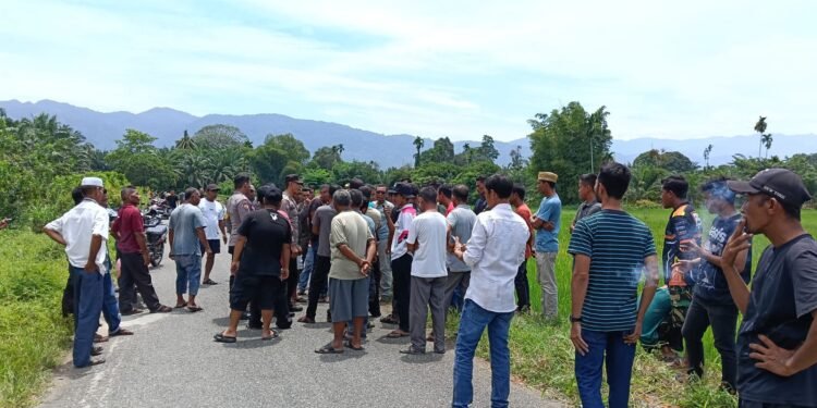 Persoalan Perbatasan Memanas, Warga di Abdya Bongkar Fasilitas Umum
