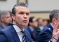 Menhan AS ‘Dirujak’ Senator soal Kondisi Buruk Kapal USS Lincoln