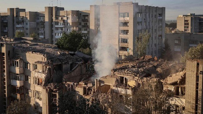 Serangan Drone Rusia Hantam Mal Ukraina, 16 Orang Tewas