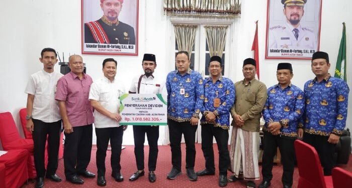 Dividen Bank Aceh untuk Aceh Timur Rp1,018 Miliar, Bupati Al- Farlaky Minta Kontribusi Terus Ditingkatkan