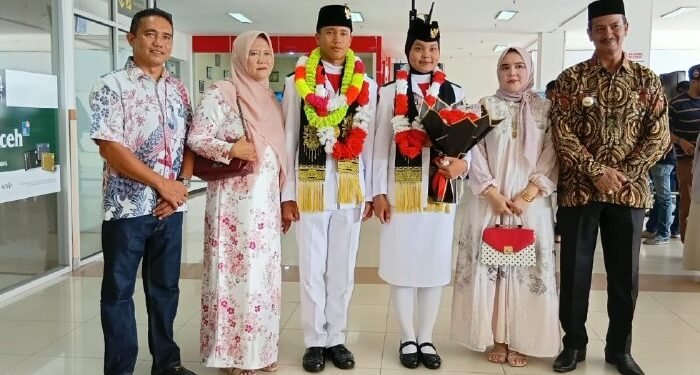 Camat Zahrul Fuadi Sambut Paskibraka Nasional Asal Kuta Baro Sepulang dari Istana Negara