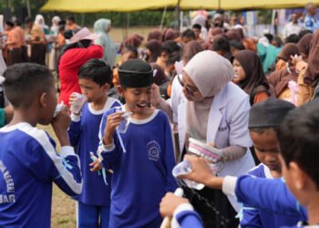 FKG USK Helat Aksi Kaninus 16, Ratusan Warga Aceh Besar Antusias Dapatkan Pengobatan Gigi Gratis