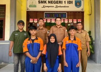 Kepala SMKN Idi Lepas Tiga Siswa Prakerin ke Toyota Auto Medan