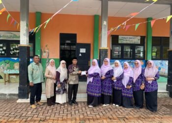 Kankemenag Aceh Barat Salurkan Bantuan untuk RA Terdampak Angin Kencang