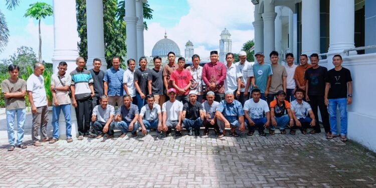 Belum Ada Titik Terang Tepal Batas Jeumpa dan Susoh, Warga Berbondong ke Kantor Bupati