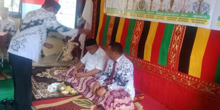 PC PGRI Kluet Timur Tepung Tawar Kadisdikbud dan Ketua PGRI Aceh Selatan