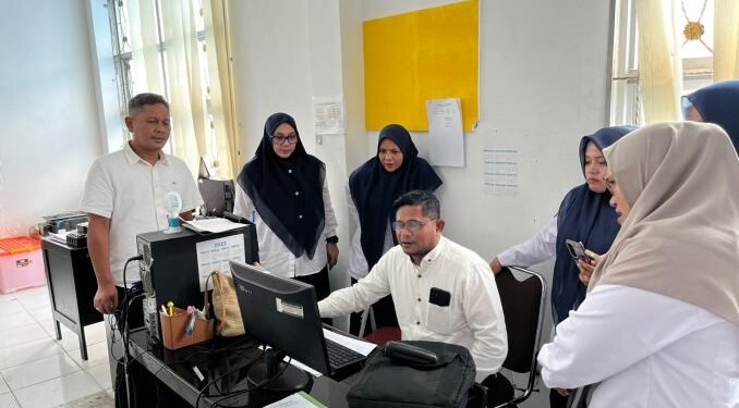 Dispersip Laksanakan Pendampingan Penyusutan Arsip pada Dishub Kota Banda Aceh