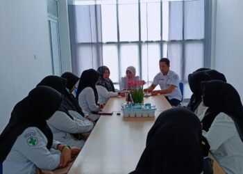 Untuk Mencapai Pelayanan Prima, Kasi Asuhan Keperawatan dan Kebidanan RSUD-TP Bekali Petugas Baru