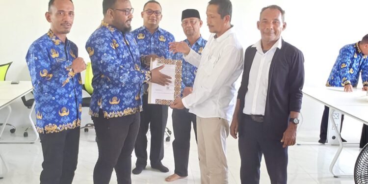 Nanda Saputra Ditunjuk sebagai Plt Kepala SMAN 1 Darul Falah Aceh Timur
