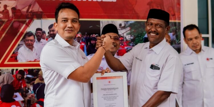 PMI Kota Banda Aceh Terima Penghargaan atas Komitmen Penanganan Banjir Operasi Senyar 2025–2026