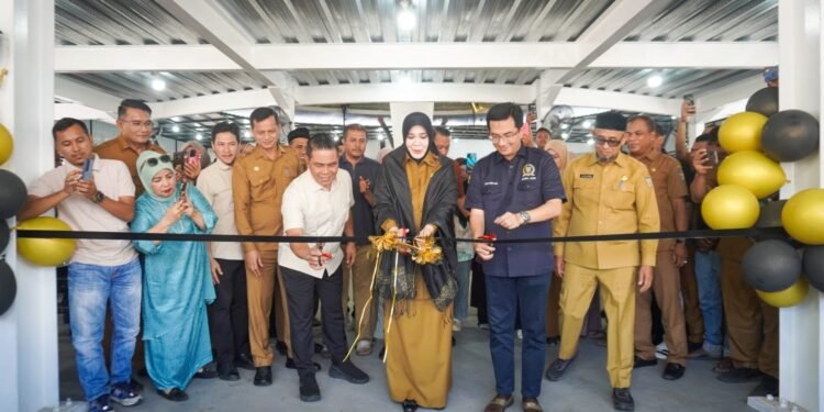 Rex Premium Kopi Resmi Dibuka, Illiza Dorong Kebangkitan Pusat Kuliner Peunayong