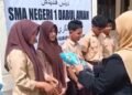 10 Siswa SMAN 1 Darul Aman Terima Apresiasi atas Sikap Rajin, Jujur dan Disiplin
