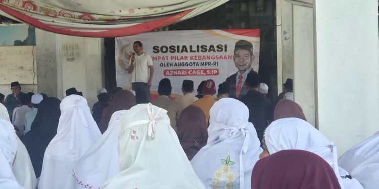 Senator Azhari Cage Gelar 4 Pilar Kebangsaan di Reuleut Timur