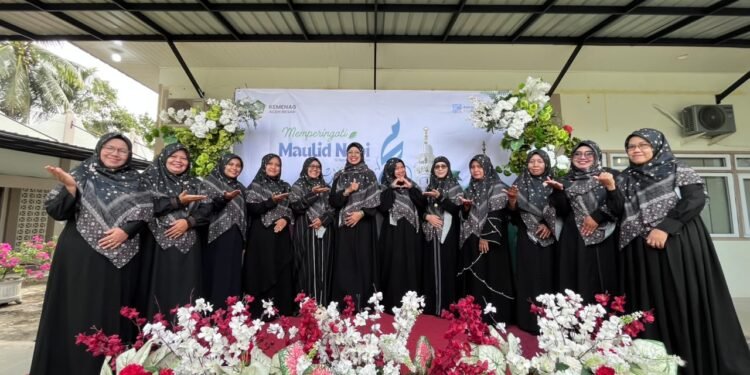 Meriahkan Maulid Nabi, Majelis Taklim Penyuluh Akhwat Kemenag Aceh Besar Tampil Shalawat