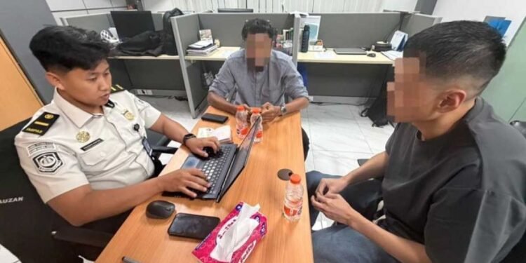 Imigrasi Banda Aceh Serahkan Dua WN RRT kepada Tim Inteldakim Kualanamu
