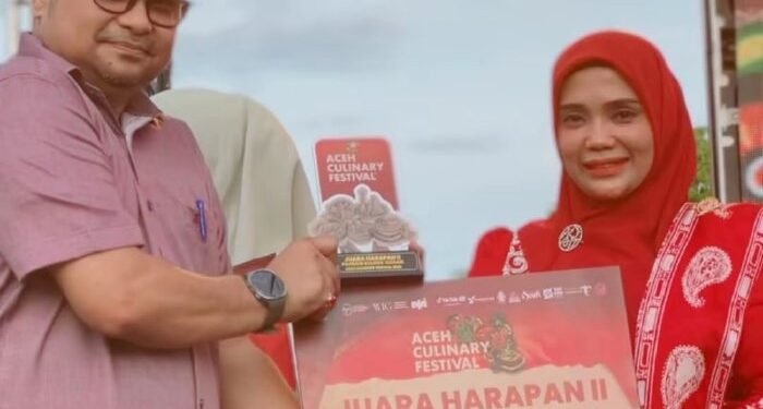 Ketua TP-PKK Kabupaten Aceh Timur Borong Tiga Penghargaan di Banda Aceh
