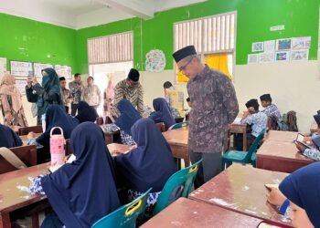 Kakanwil Kemenag Aceh Tekankan Pembatasan Penggunaan HP bagi Siswa di Langsa
