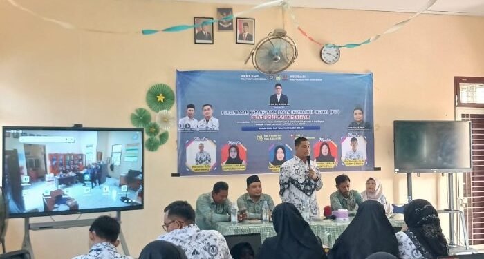 MKKS SMP Wilayah V Aceh Besar Latih Guru Manfaatkan Papan Interaktif Digital