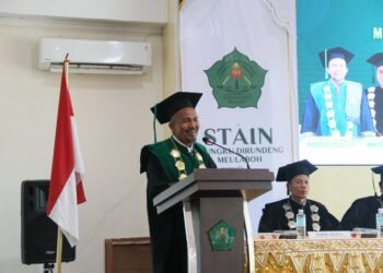 STAIN Meulaboh Lepas 96 Lulusan Sarjana dan 2 Lulusan Program Magister Perdana
