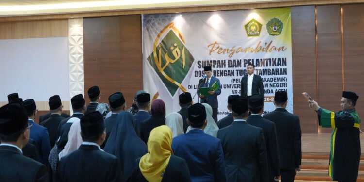 Rektor UIN Ar-Raniry Lantik Sekretaris Dewas BLU hingga Ketua Prodi