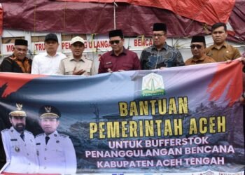 Wagub Serahkan Bantuan Logistik Kebencanaan untuk Aceh Tengah Senilai Rp366 Juta